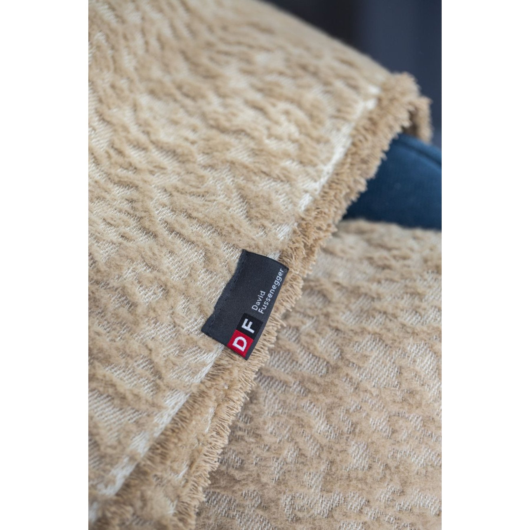 471018